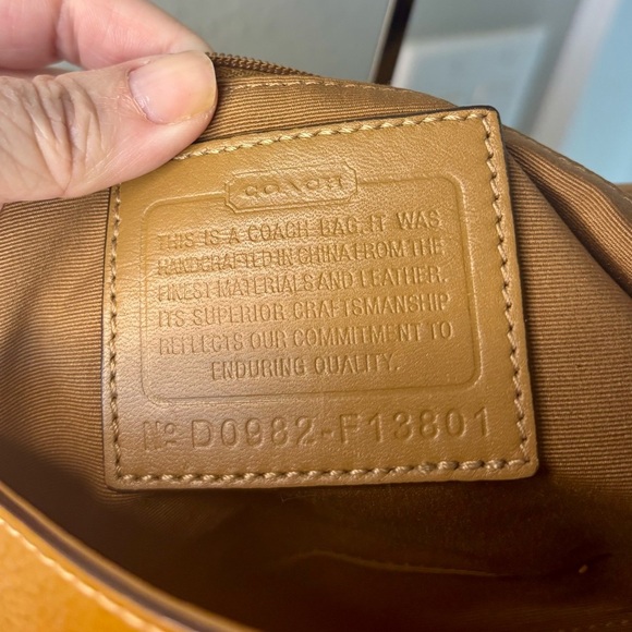 Coach Signature C Sateen Large Wristlet - Picture 8 of 9